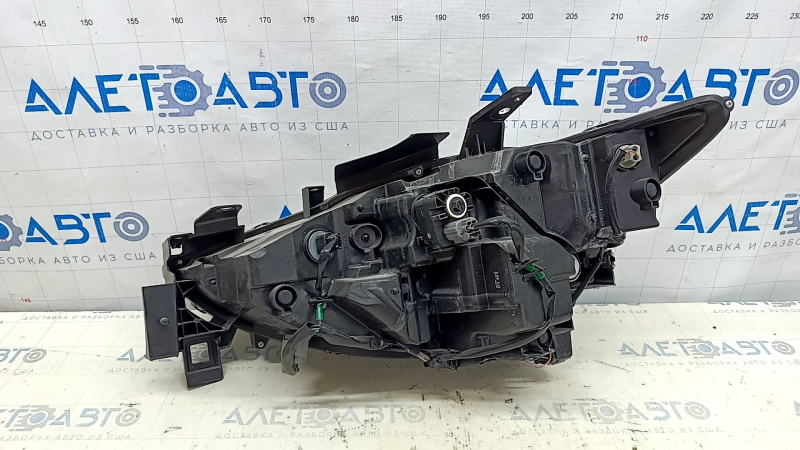 Фара передняя правая Mazda CX-5 17-21 LED