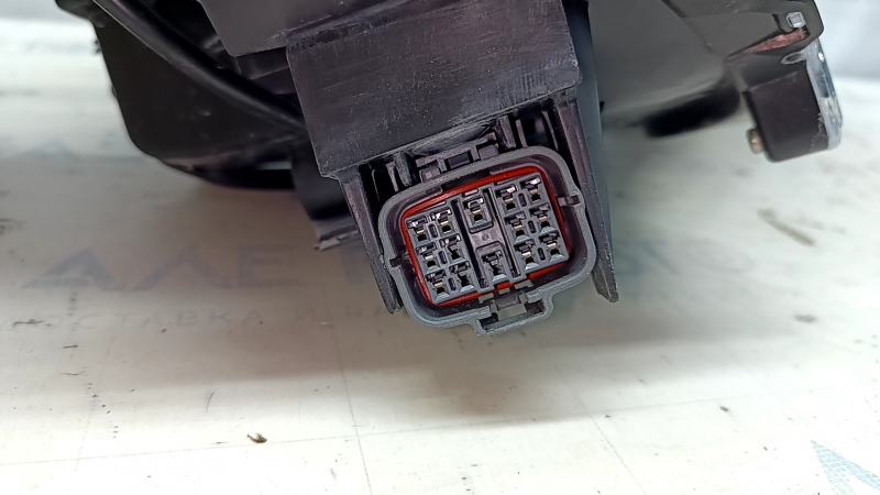 Фара передняя правая Mazda CX-5 17-21 LED