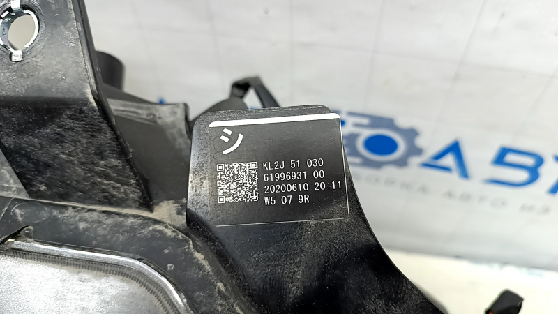Фара передняя правая Mazda CX-5 17-21 LED