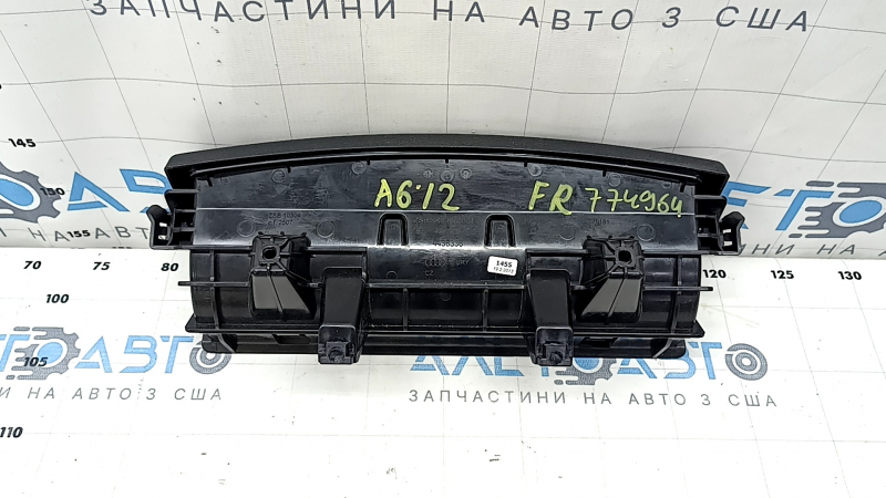 Бокс карман под пассажирским сиденьем в сборе Audi A6 C7 12-18 черный, царапины
