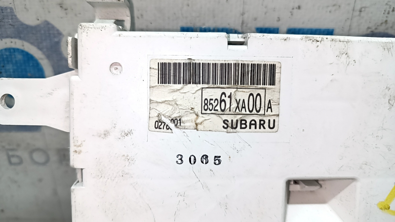 Монитор дисплей монохром Subaru b9 Tribeca царапина