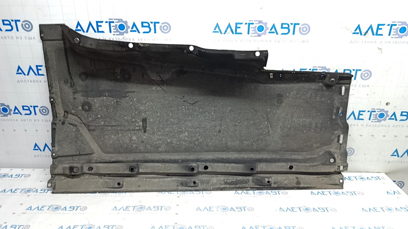 Защита днища правая Audi Q5 80A 18-24 примята, надрывы