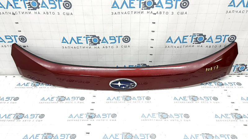 Молдинг двери багажника Subaru Forester 14-18 SJ с эмблемой, сломаны крепления
