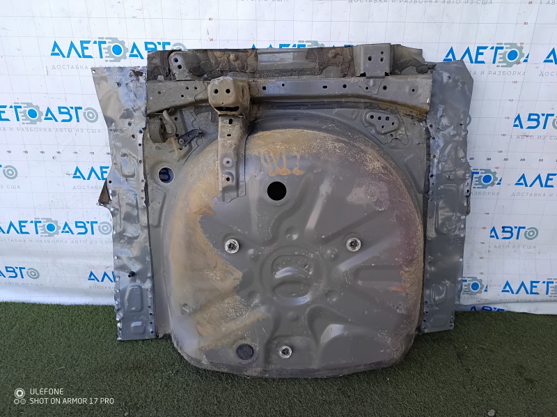 Корыто багажника Toyota Prius 30 10-15 отпилено
