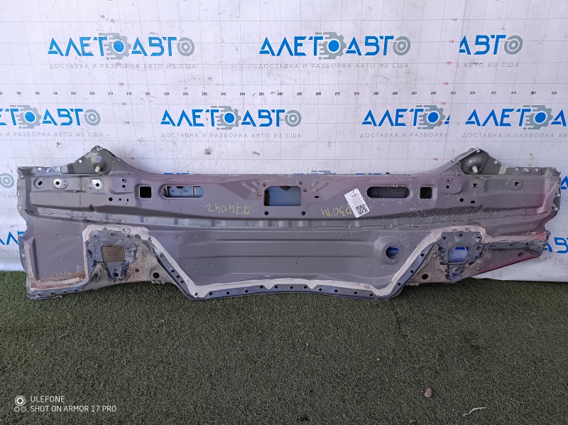 Задняя панель Toyota Prius 30 10-15 отпилена, красная