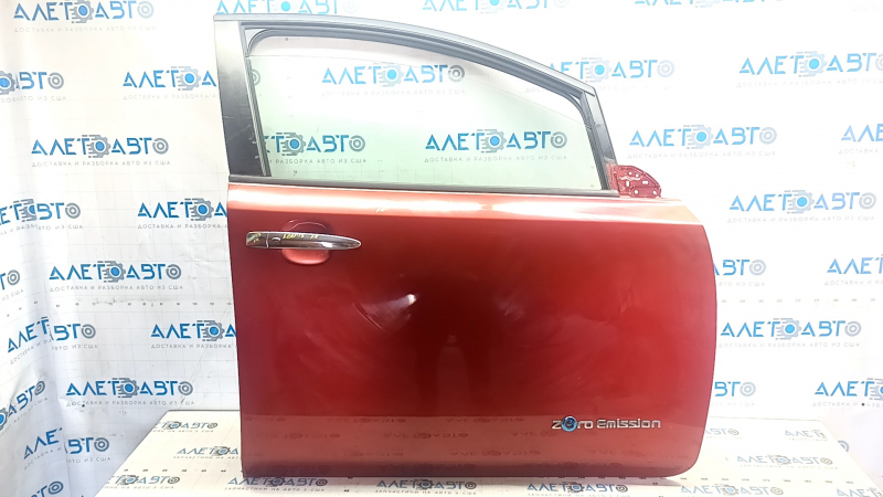 Дверь в сборе передняя правая Nissan Leaf 13-17 красный NAH