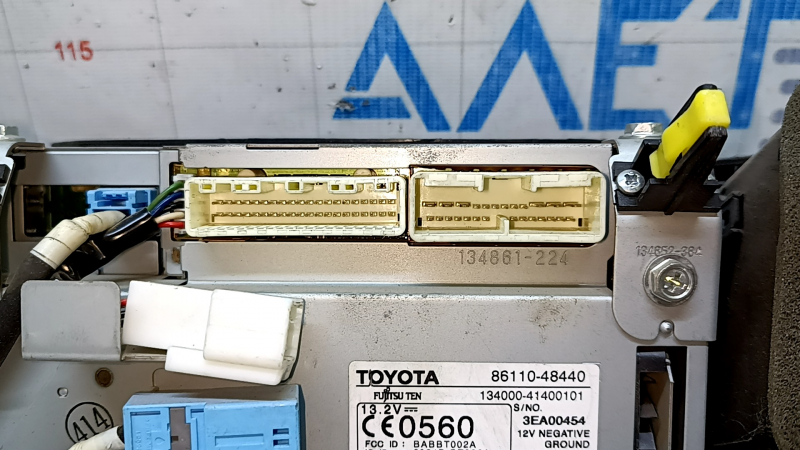 Монитор, дисплей, навигация Lexus RX300 RX330 RX350 RX400h 04-07 царапины