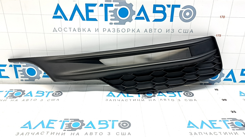 Решетка боковая переднего бампера левая Honda Accord 16-17 под ПТФ