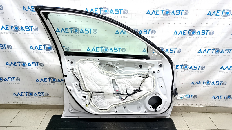 Дверь в сборе передняя левая Honda Accord 23-26 keyless, белый NH-883P