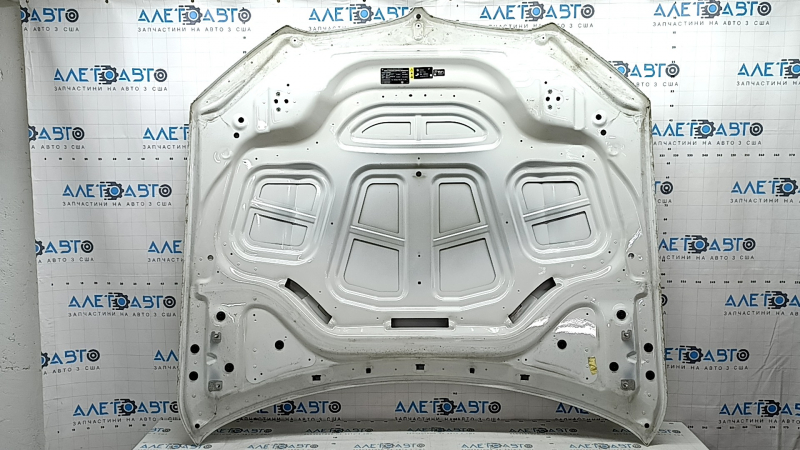 Капот голый BMW X5 G05 19-26 алюминий, белый 300, сколы, тычка