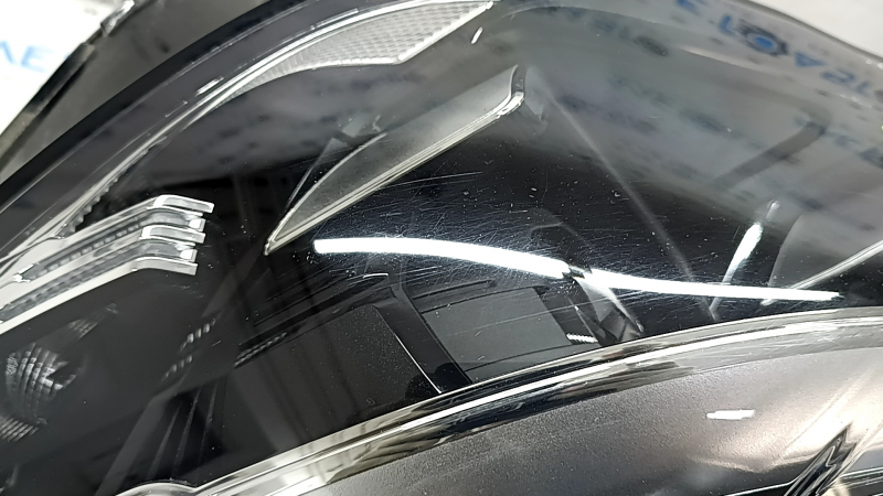 Фара передняя левая в сборе BMW X5 G05 19-23 LED, без крепления, тычка, царапины