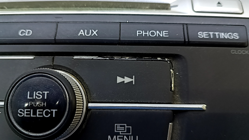 CD-changer, Радио, Магнитофон в сборе Honda Accord 13-17 с дефлекторами, полез хром, царапина