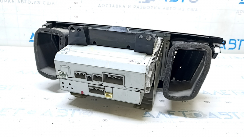 CD-changer, Радио, Магнитофон в сборе Honda Accord 13-17 с дефлекторами, полез хром, царапина