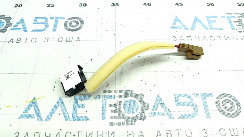 Микрофон в потолке Nissan Rogue 21-23