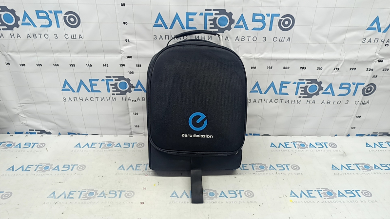 Сумка зарядки Nissan Leaf 11-17 под чистку, примят