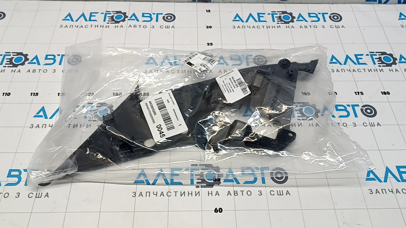 Накладка подкапотная передняя правая Audi A6 C8 19-24