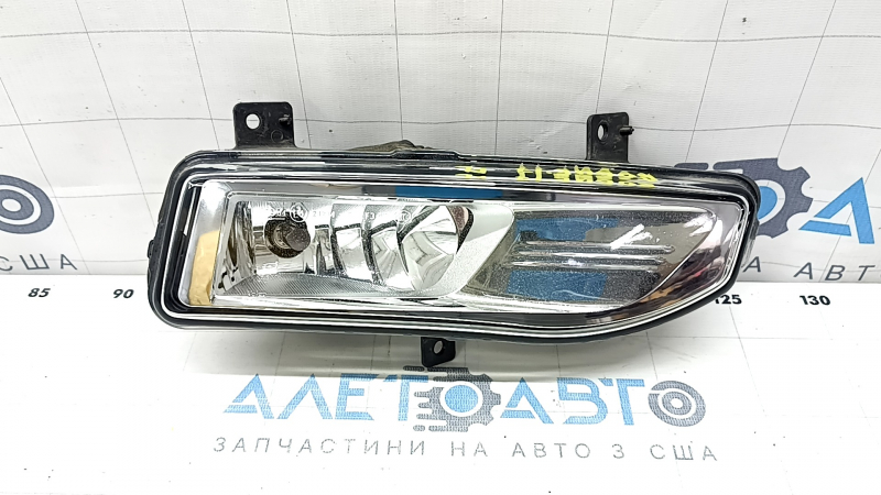 Противотуманная фара птф правая Nissan Rogue 17- песок