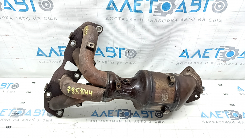 Colector de evacuare cu catalizator Nissan Rogue 14-17 tip 1 șurub rupt