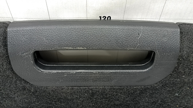 Пол багажника задний Nissan Rogue 14-20 черн, под 2 ряда, царапины