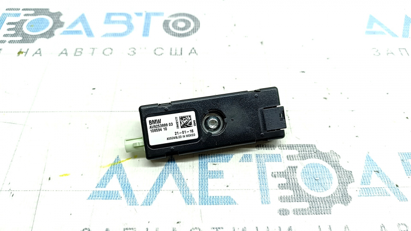 Усилитель антенны BMW i3 14-21