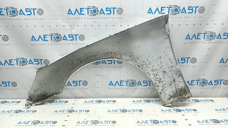 Крыло переднее правое Audi A4 B9 17-19 с кронштейнами, белый LY9C