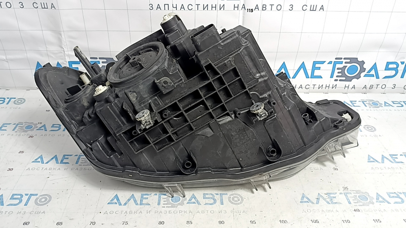 Фара передняя левая в сборе BMW 3 F30 16-18 галоген, песок