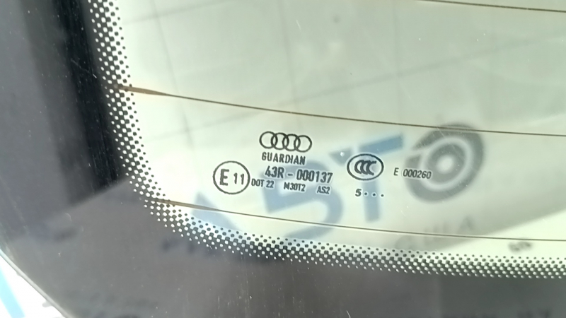 Стекло заднее Audi A4 B9 17-19 подогрев, не заводская тонировка
