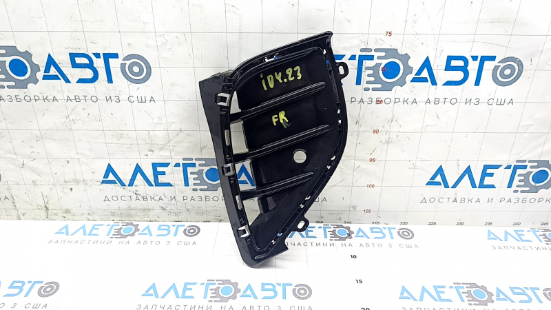 Решетка переднего бампера правая Volkswagen ID.4 23-26 черная под парктроник