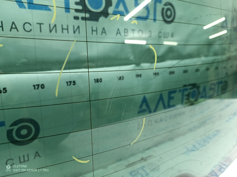 Стекло заднее двери багажника VW Tiguan 09-18 тонировка, царапины