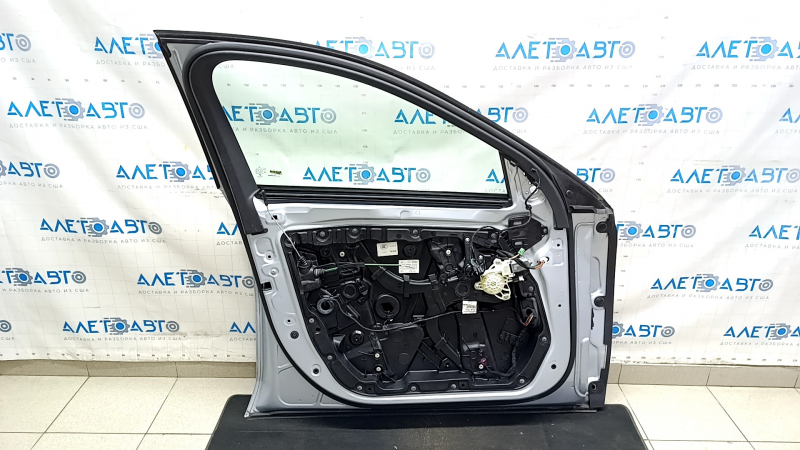 Дверь в сборе передняя левая Mercedes W213 E 17-23 серебро 988, keyless