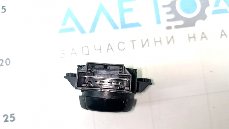 Управление поясничной подпоркой водительского сиденья Volkswagen ID.4 21-26