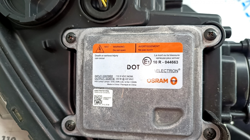 Фара передняя правая в сборе Chevrolet Bolt 17- под полировку