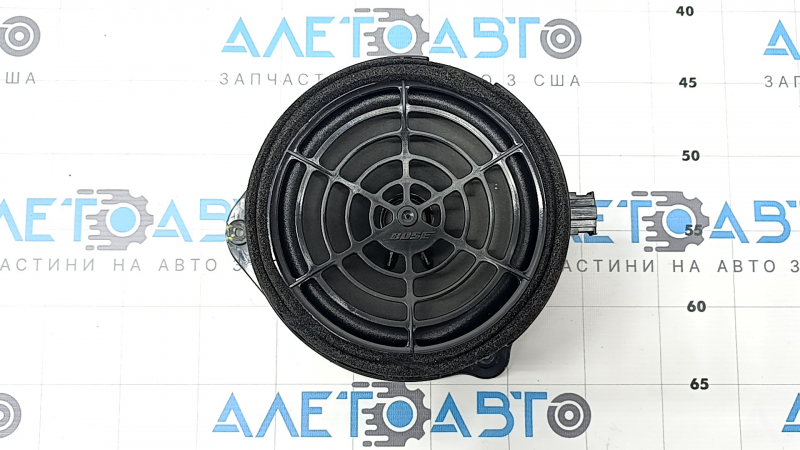 Динамик дверной задний правый Audi Q7 4L 10-15 BOSE, трещина в креплении