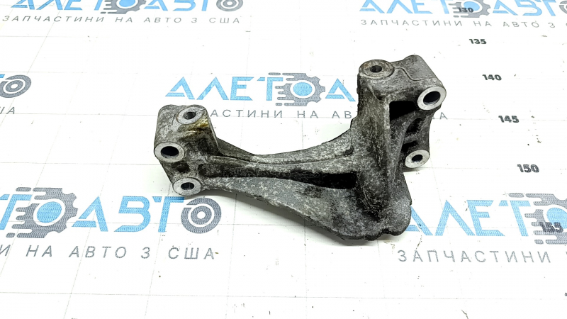 Кронштейн генератора Audi Q7 4L 13-15