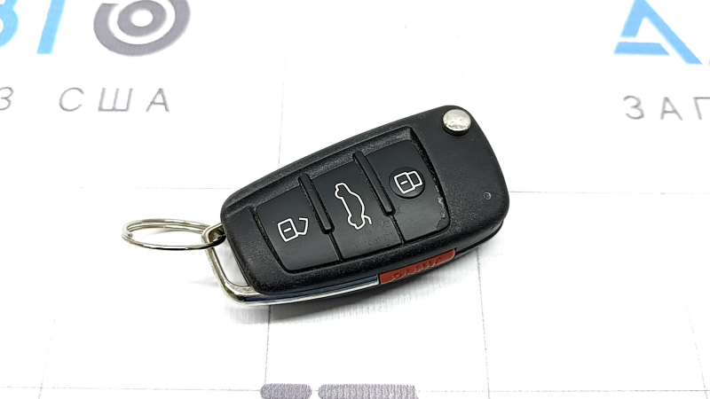 Ключ smart Audi Q3 8U 15-18 4 кнопки, потерт