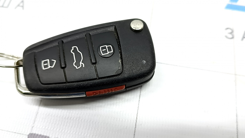 Ключ smart Audi Q3 8U 15-18 4 кнопки, потерт
