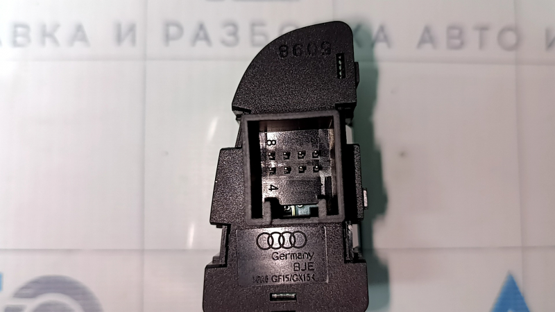 Кнопка управления бортовым компьютером Audi Q7 4L 10-15 царапины
