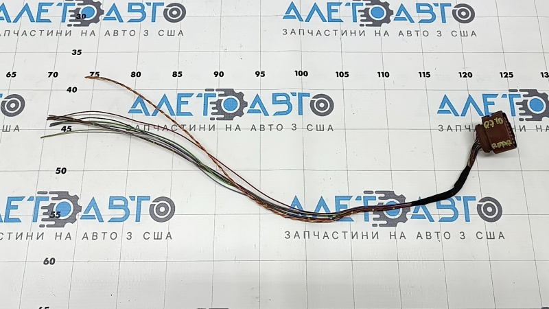 Фишка на проводку заднего бампера Audi Q7 4L 10-15 коричневая, под BSM