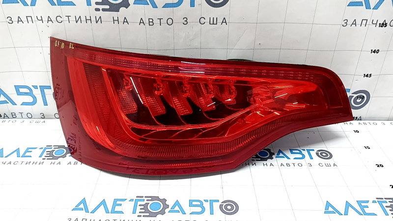 Фонарь левый Audi Q7 4L 10-15 царапины