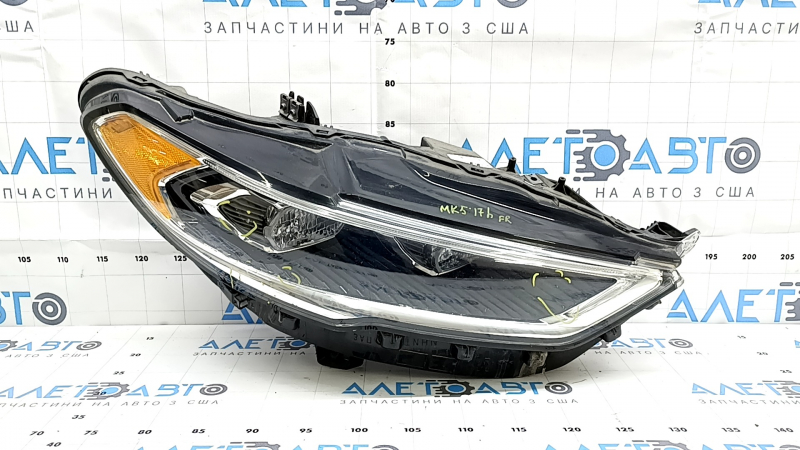 Фара передняя правая в сборе Ford Fusion mk5 17-20 LED, с DRL, царапины