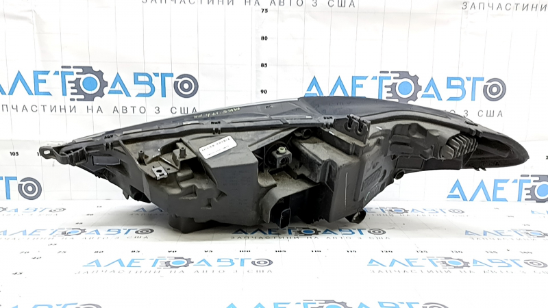 Фара передняя правая в сборе Ford Fusion mk5 17-20 LED, с DRL, царапины