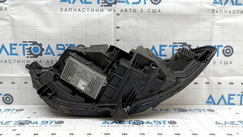 Фара передняя правая в сборе Ford Fusion mk5 17-20 LED, с DRL, царапины