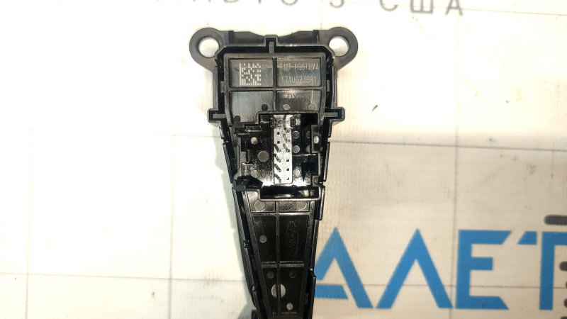 Кнопка AUTO HOLD Ford Focus mk3 15-18 рест