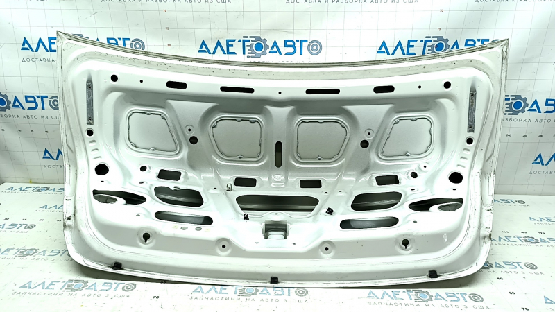 Крышка багажника Hyundai Sonata 11-15 hybrid, белый WW7