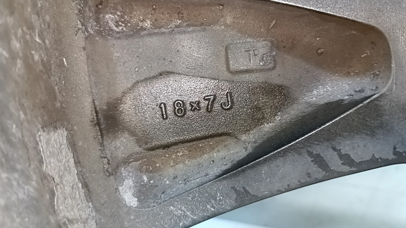 Диск колесный R18 5x114.3 Lexus RX400 03-09 легкая бордюрка