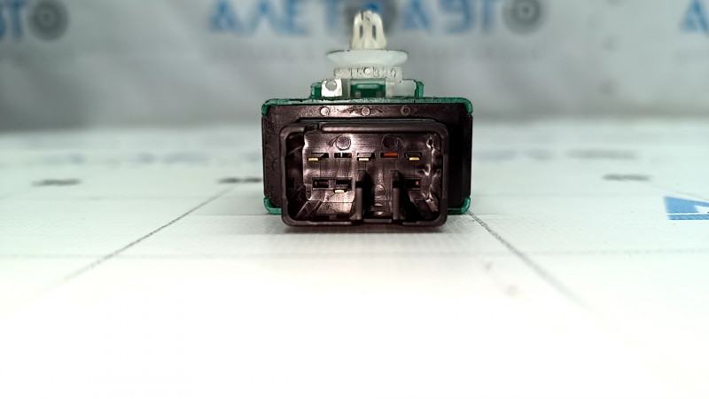 STOP LAMP CONTROL Toyota Camry v40
