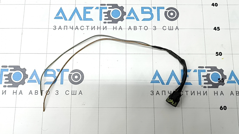 Фишка фары габарит Toyota Camry v40 10-11 hybrid