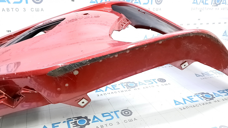 Бампер передний голый левый Toyota Prius 50 Prime 17-22 под парктроники, красный, царапины