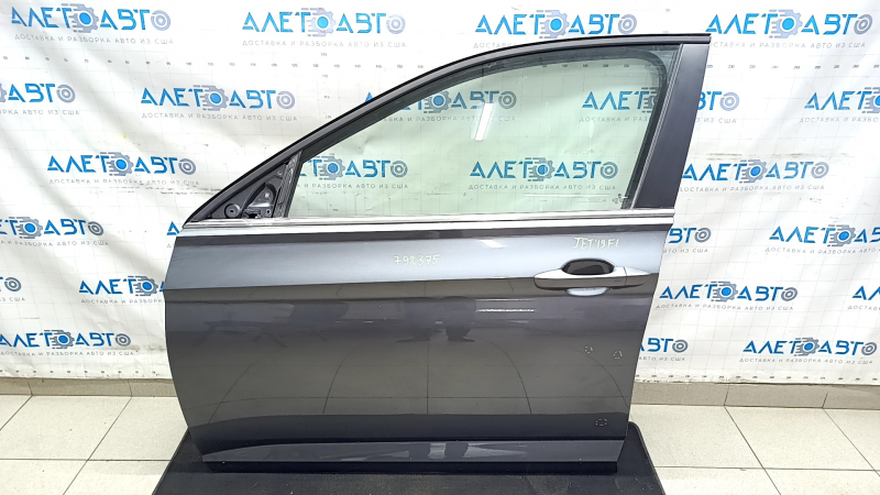 Дверь в сборе передняя левая VW Jetta 19-26 keyless, графит LD7X, тычки
