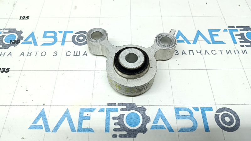 Кронштейн задней подушки двигателя Ford Escape MK4 23-26 1.5T AWD